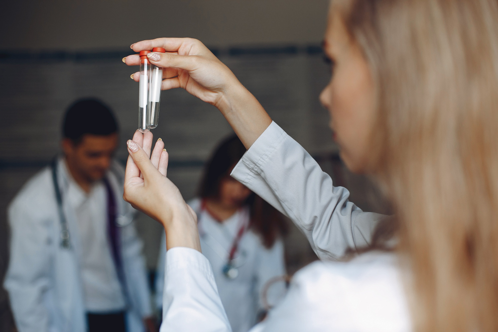 Third-Party vs In-House Peptide Testing: What's the Difference & Which to Trust (2026)